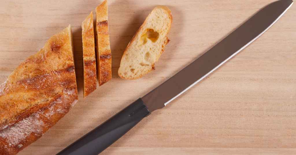 10 Common Things That Are 10 Inches Long - Bread Knife